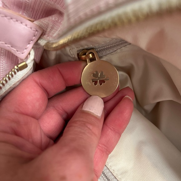 Chanel - Picture 5 of 8